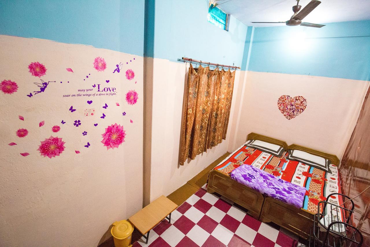 Somit Paying Guest House Варанаси Экстерьер фото